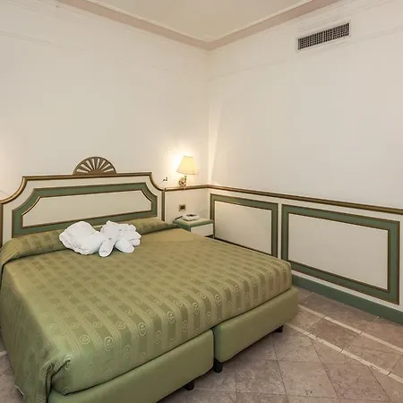 Отель Grand Terme Риоло-Терме