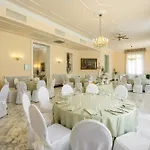 Grand Terme מלון