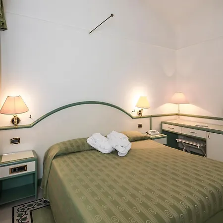 Grand Terme فندق