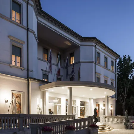 Grand Terme 4* ريولو تيرمي