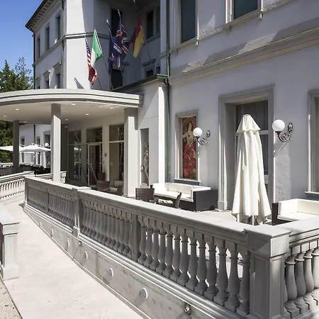 泰尔梅大酒店 4* 里奥罗温泉